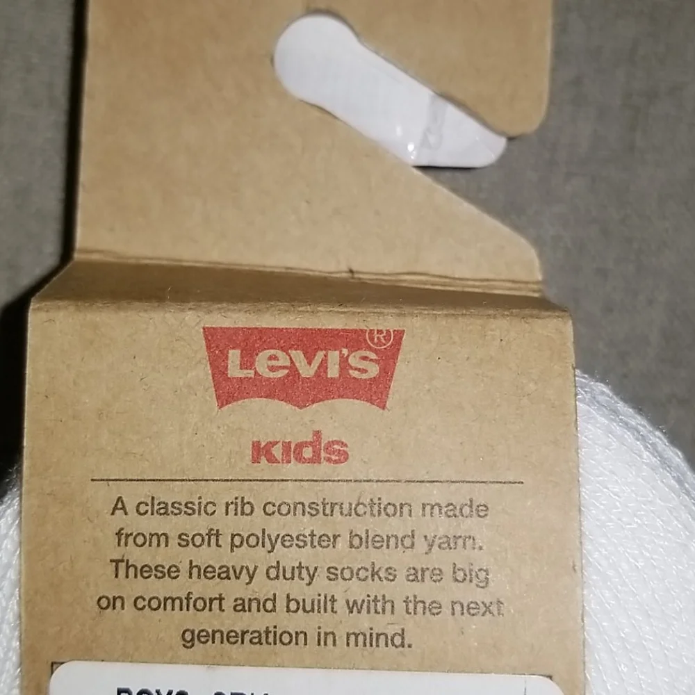 NWT Levi's 3Pair Kids Socks - size 3Y-5Y